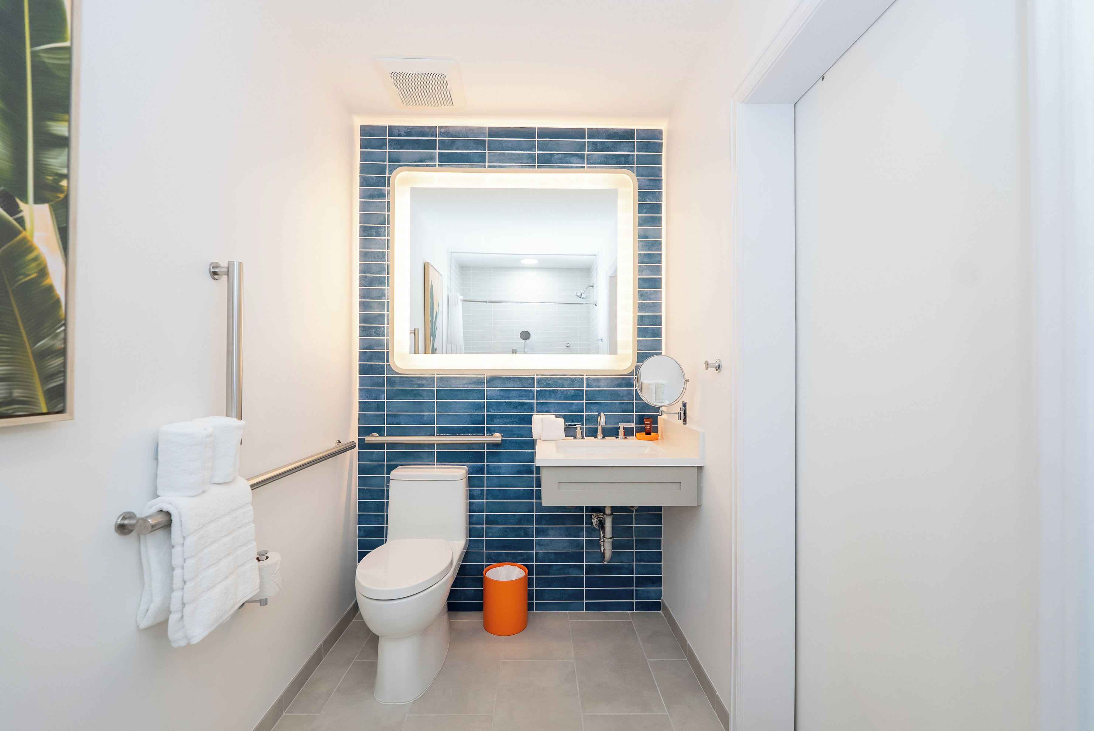 Sunshine Suites Resort