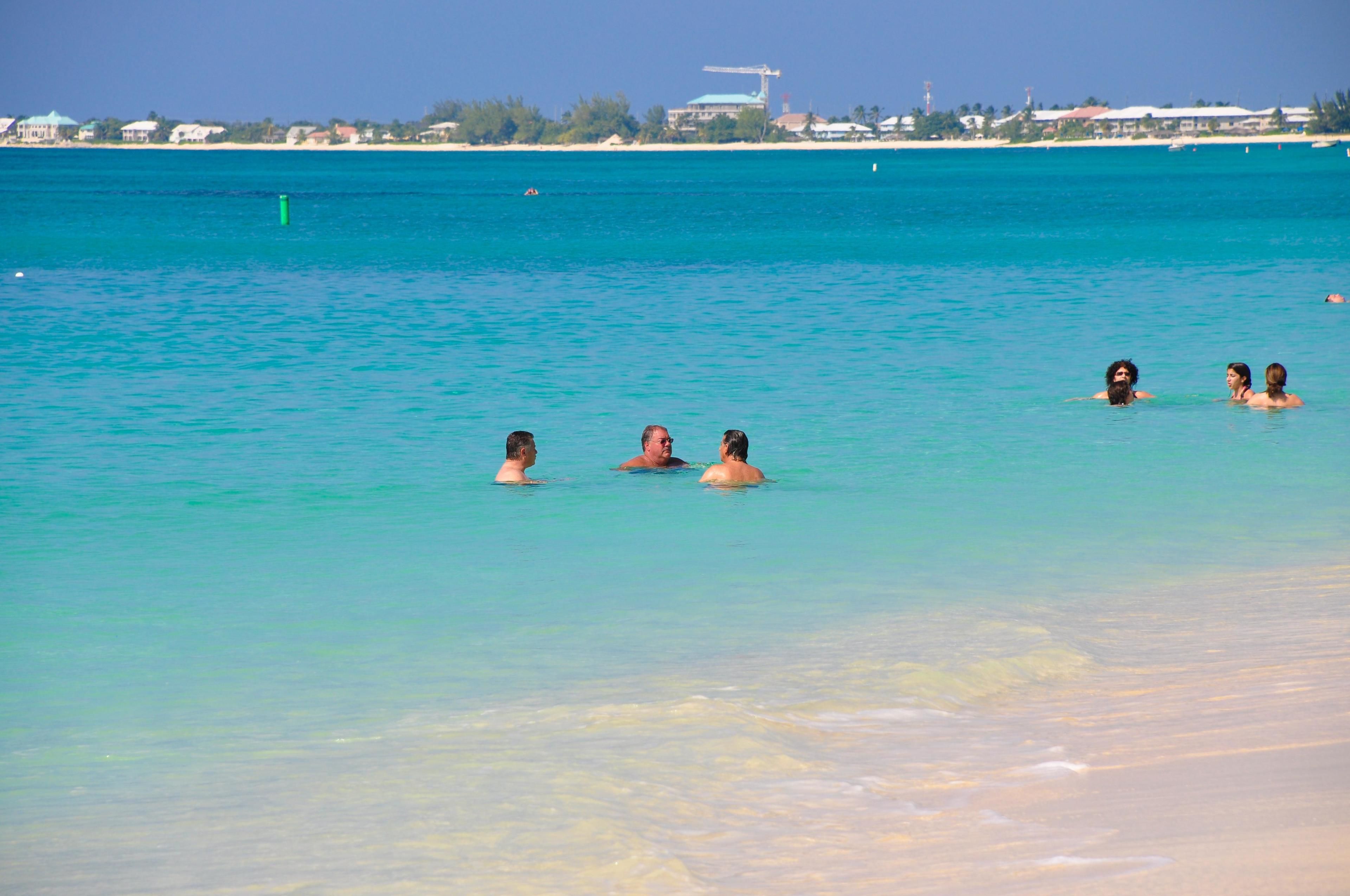 Sunshine Suites Resort