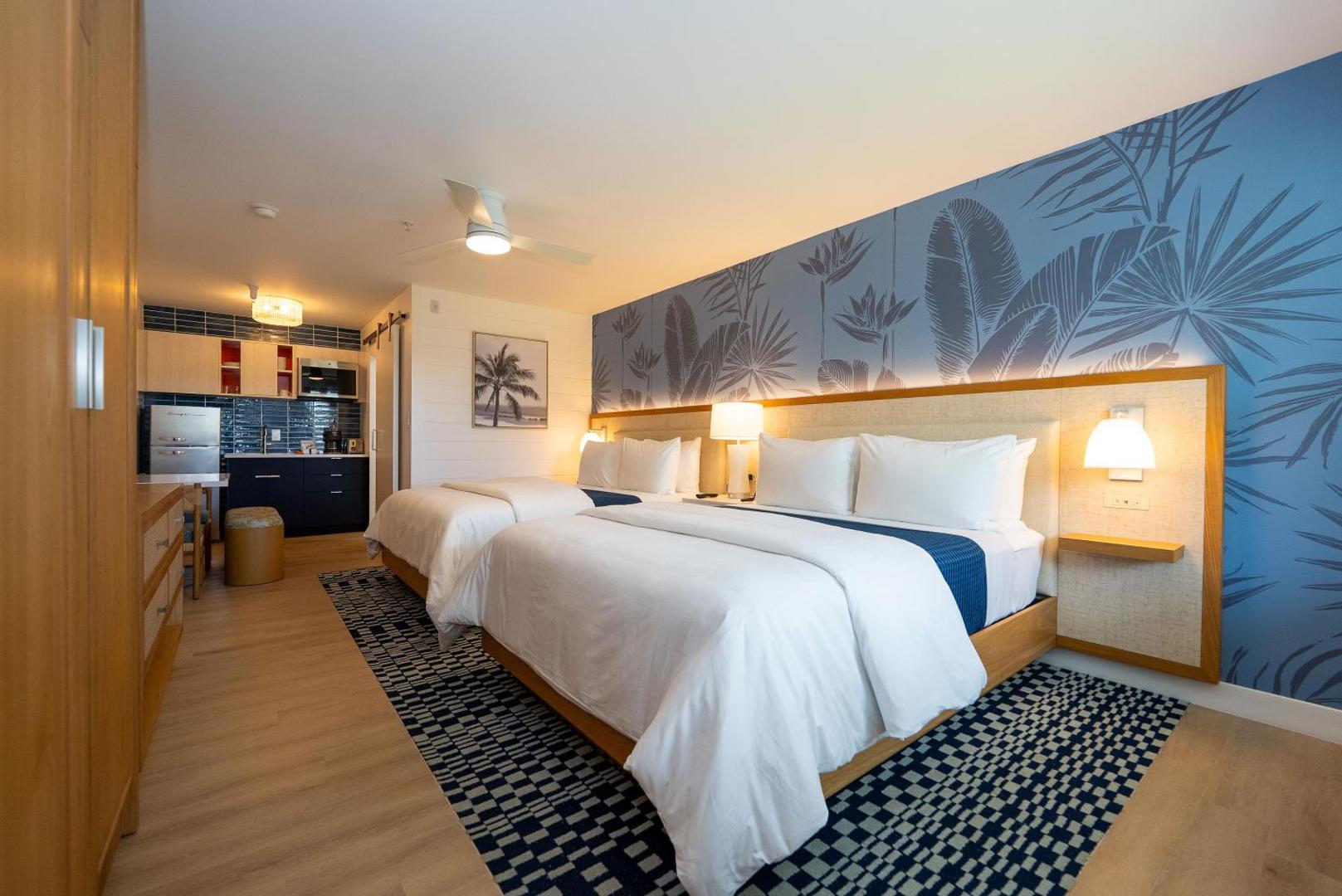 Sunshine Suites Resort