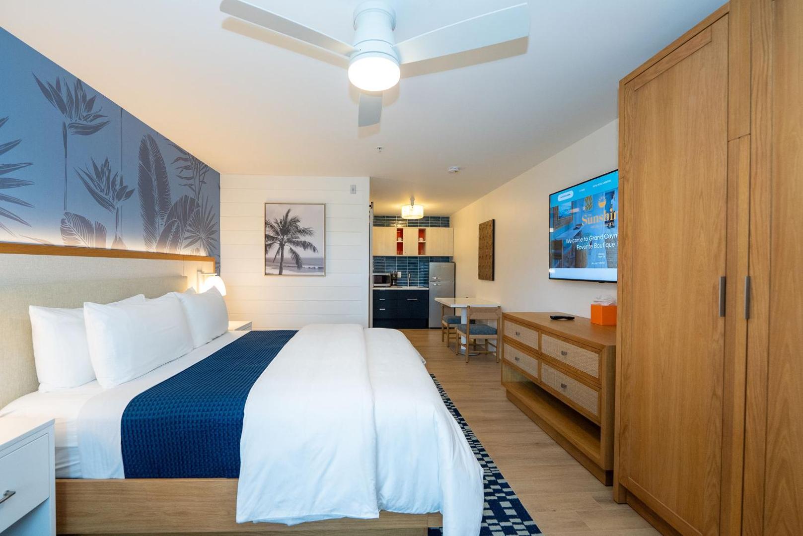 Sunshine Suites Resort