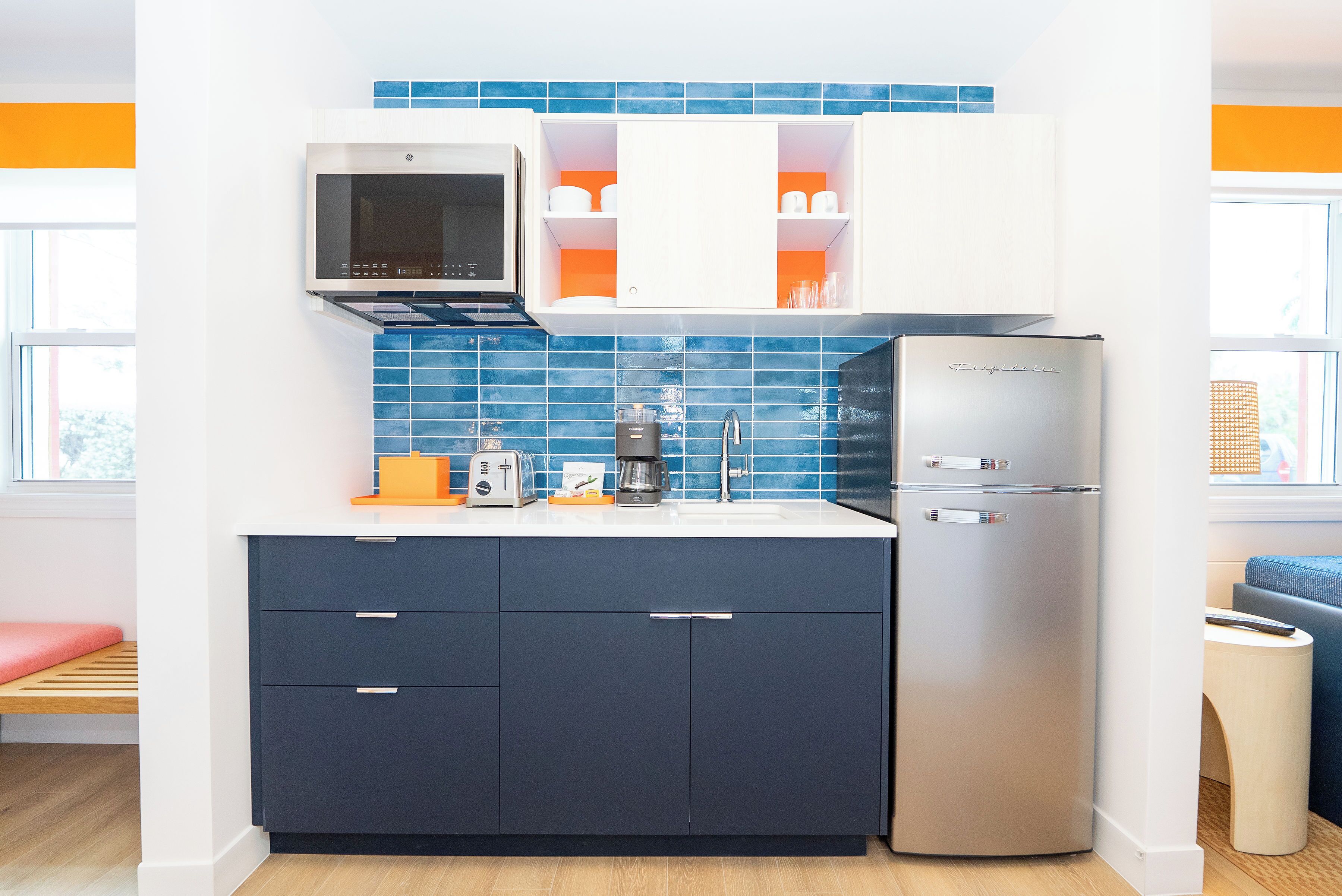 Sunshine Suites Resort