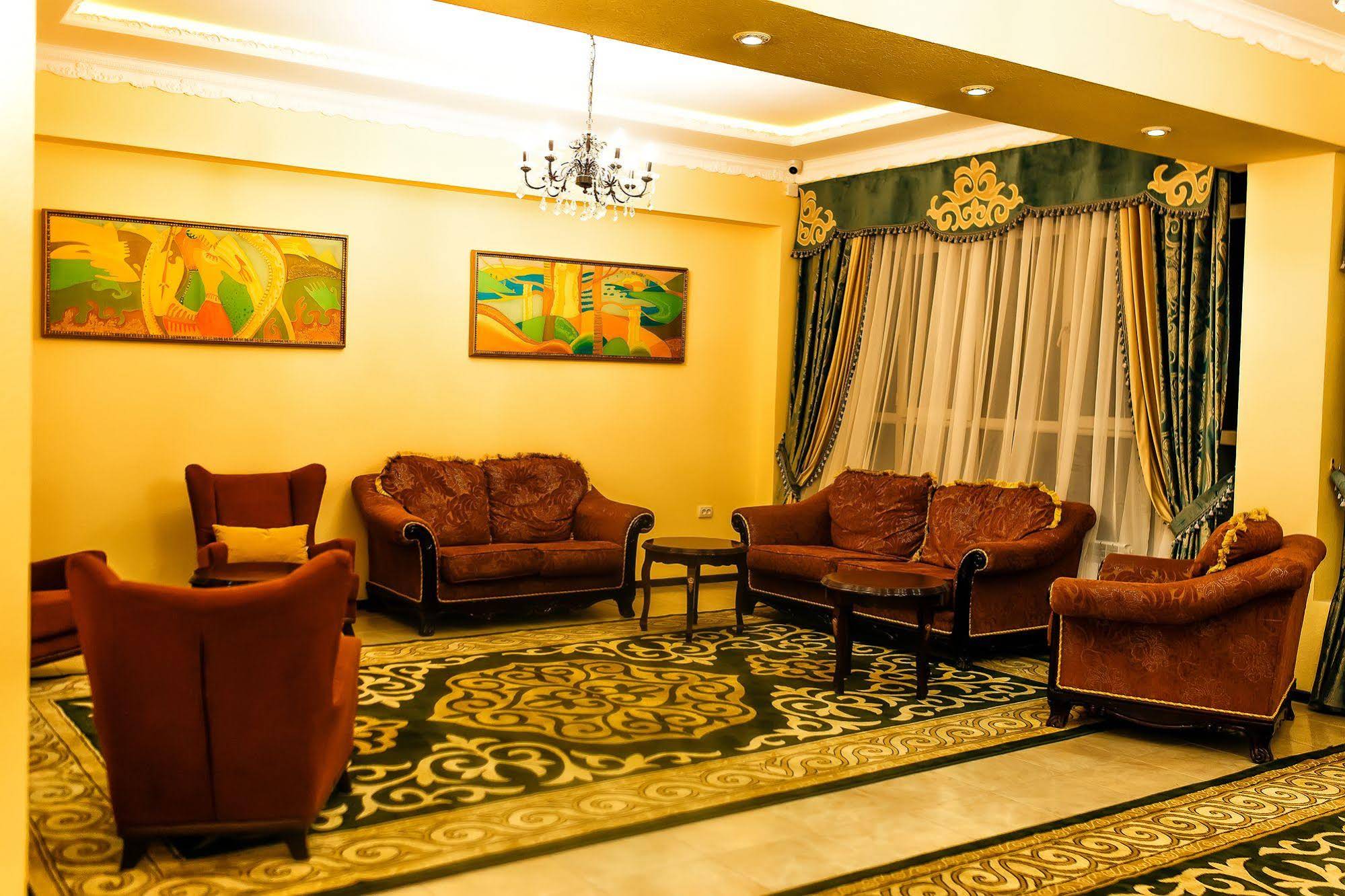 Al Farabi Hotel