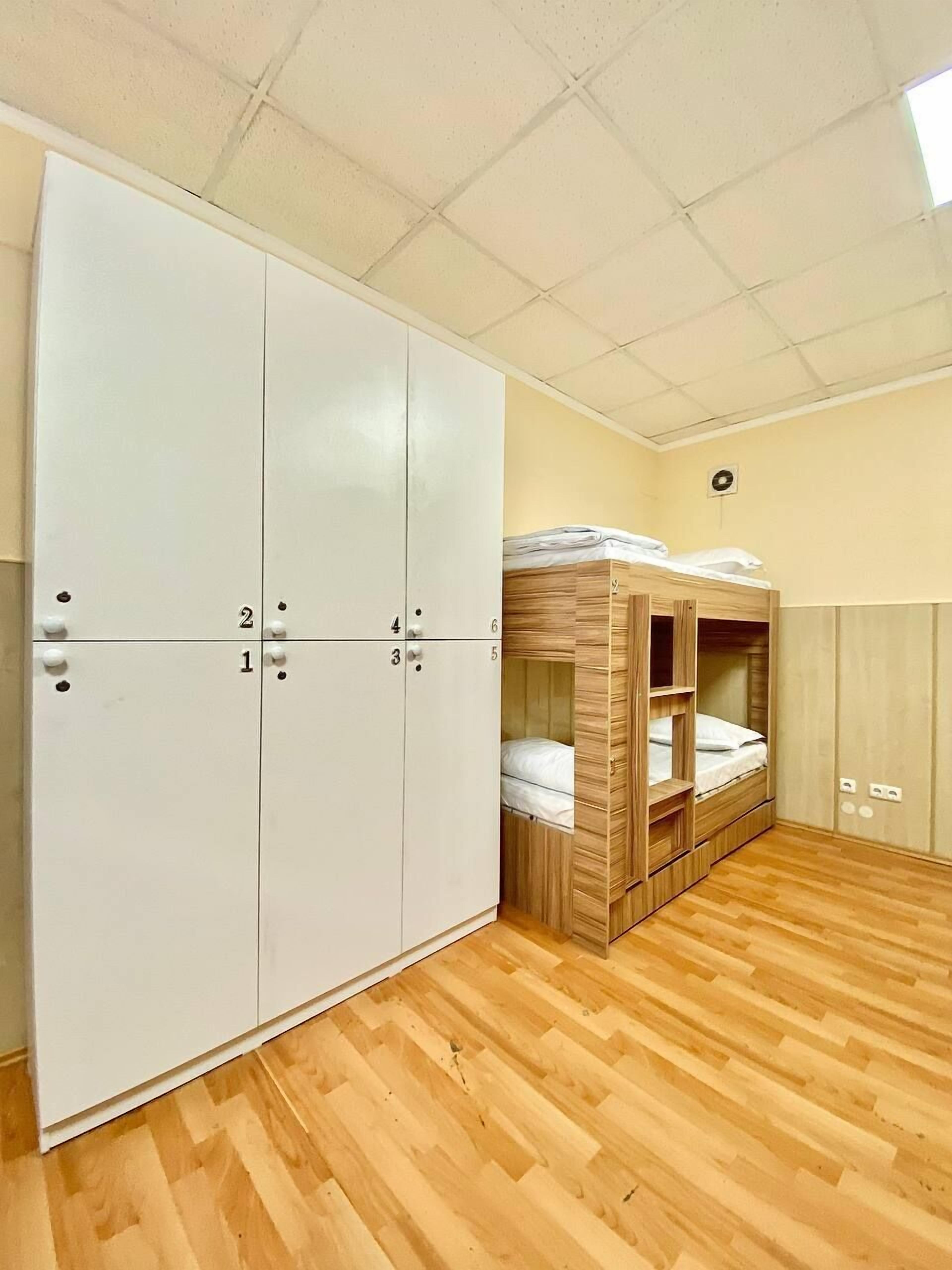 Alma-Ata Hostel