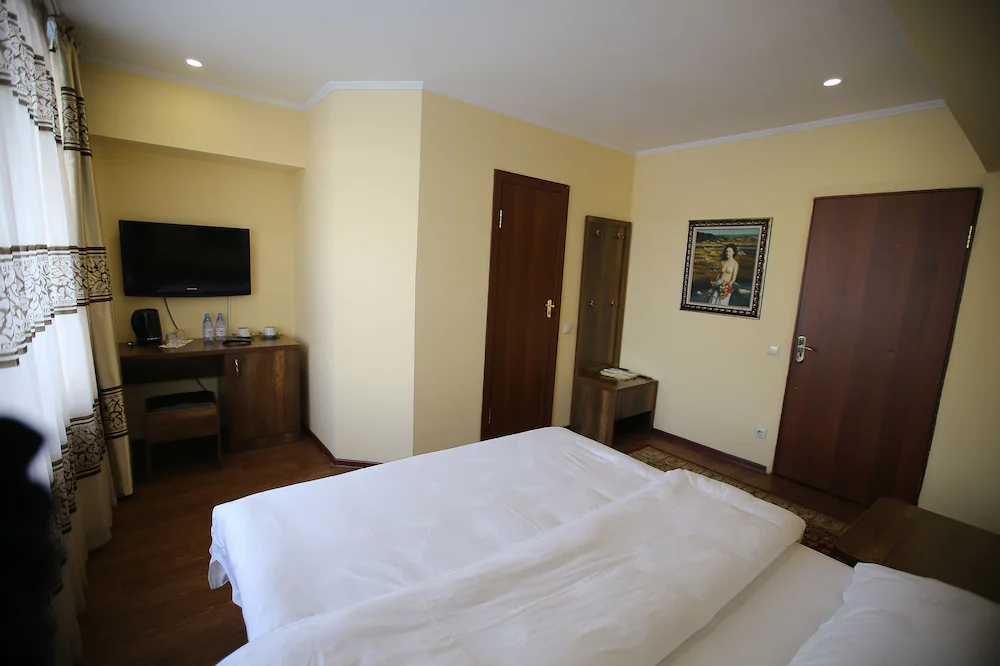 Altai Business Hotel