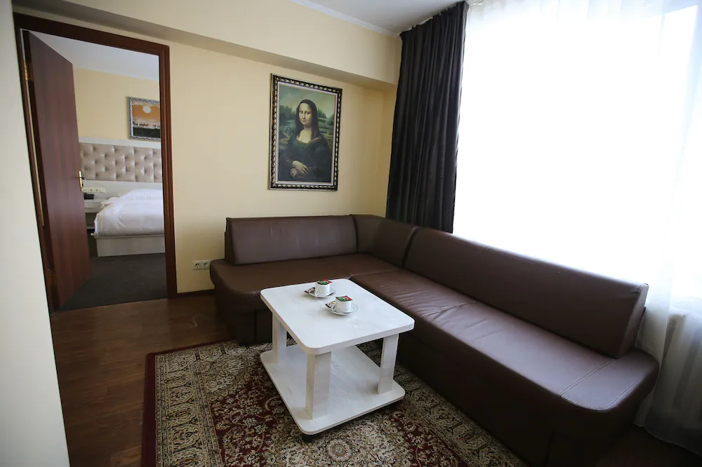 Altai Business Hotel