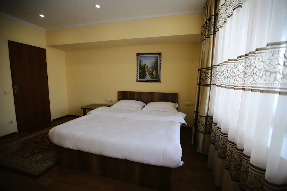 Altai Business Hotel