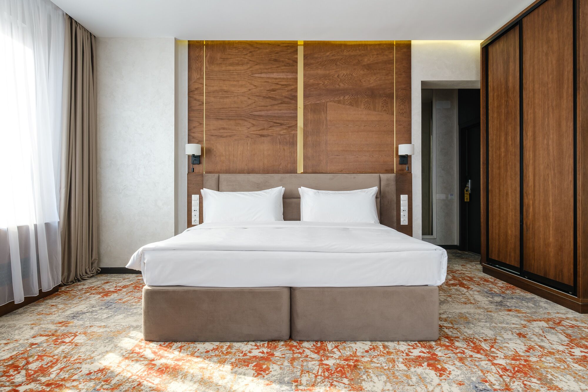 Grand Mildom Hotel