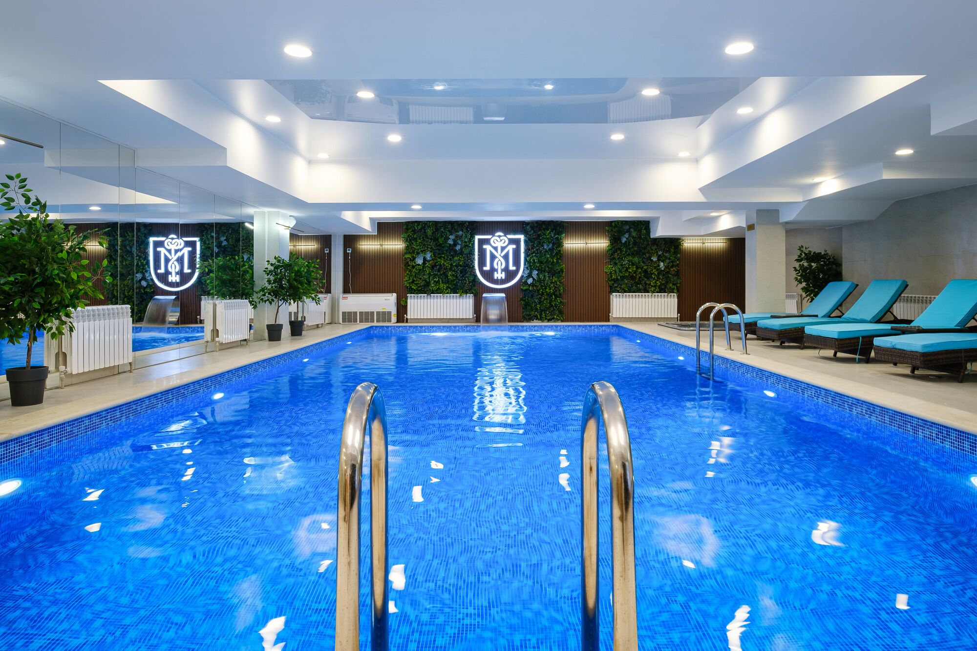 Grand Mildom Hotel