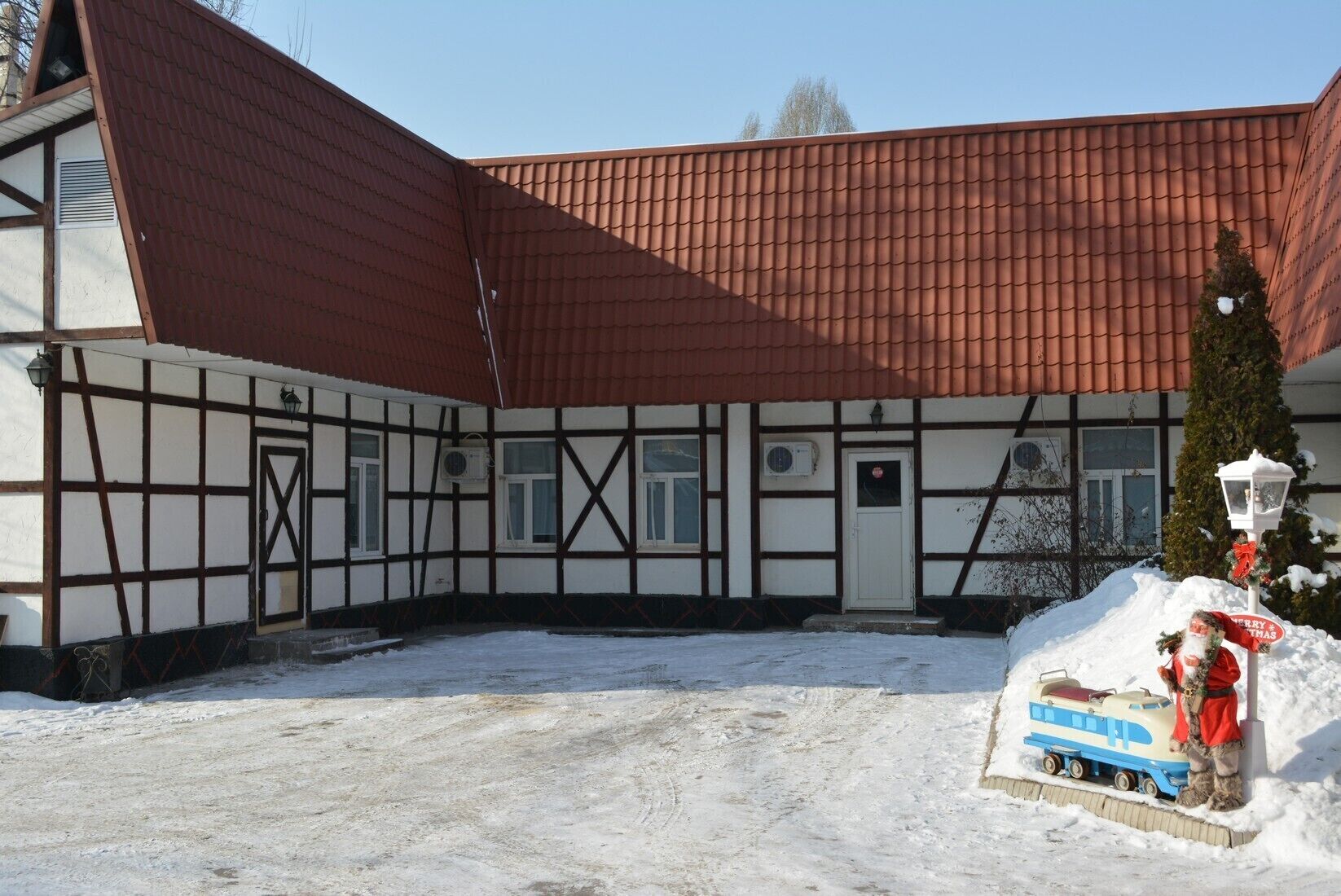 Railway hotel