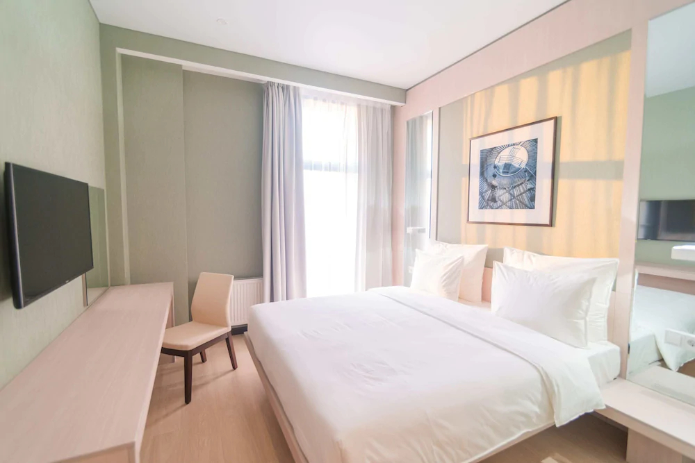 Resident City Hotel