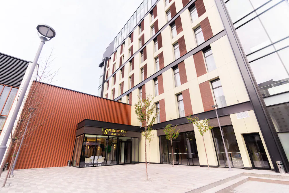 Resident City Hotel