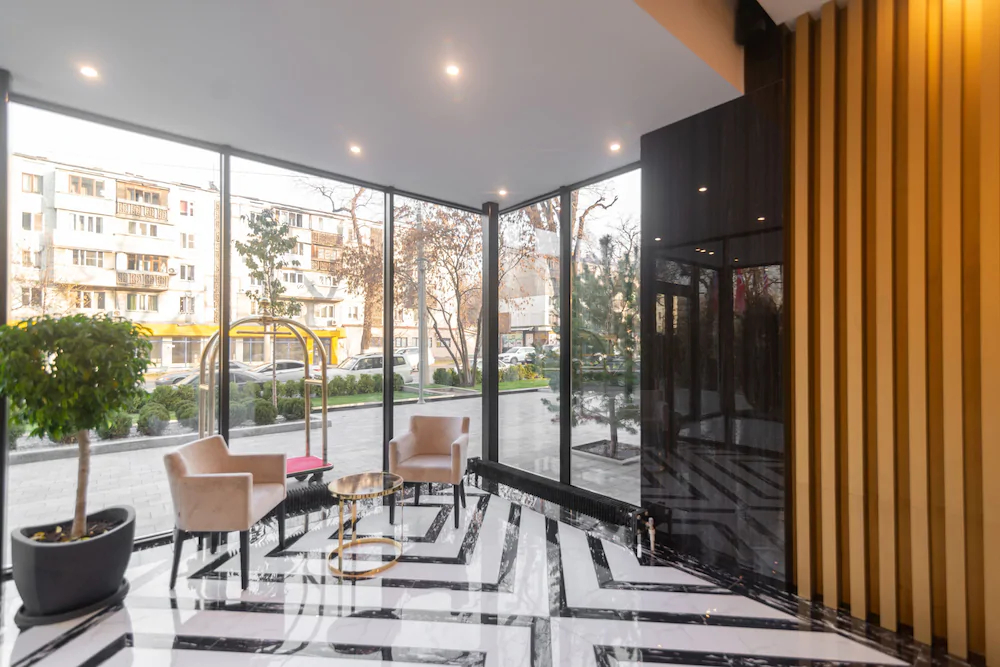 Resident City Hotel