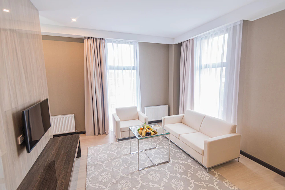 Resident City Hotel