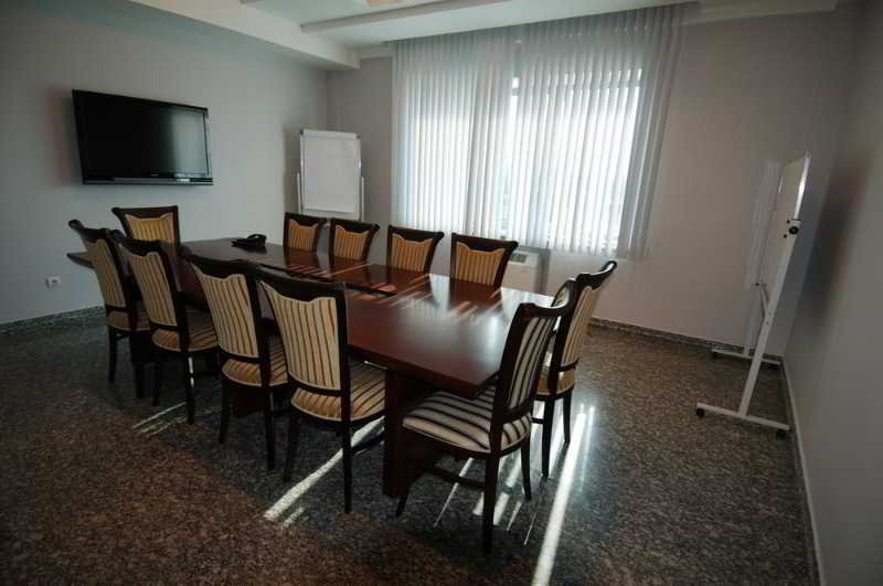 Royal Palace Hotel