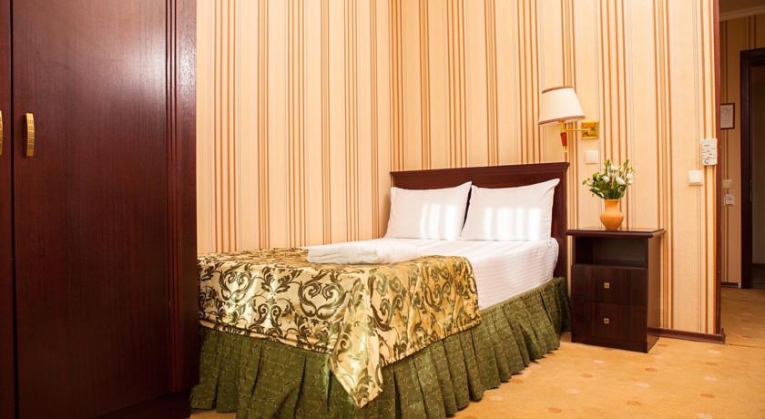 Rush Hotel