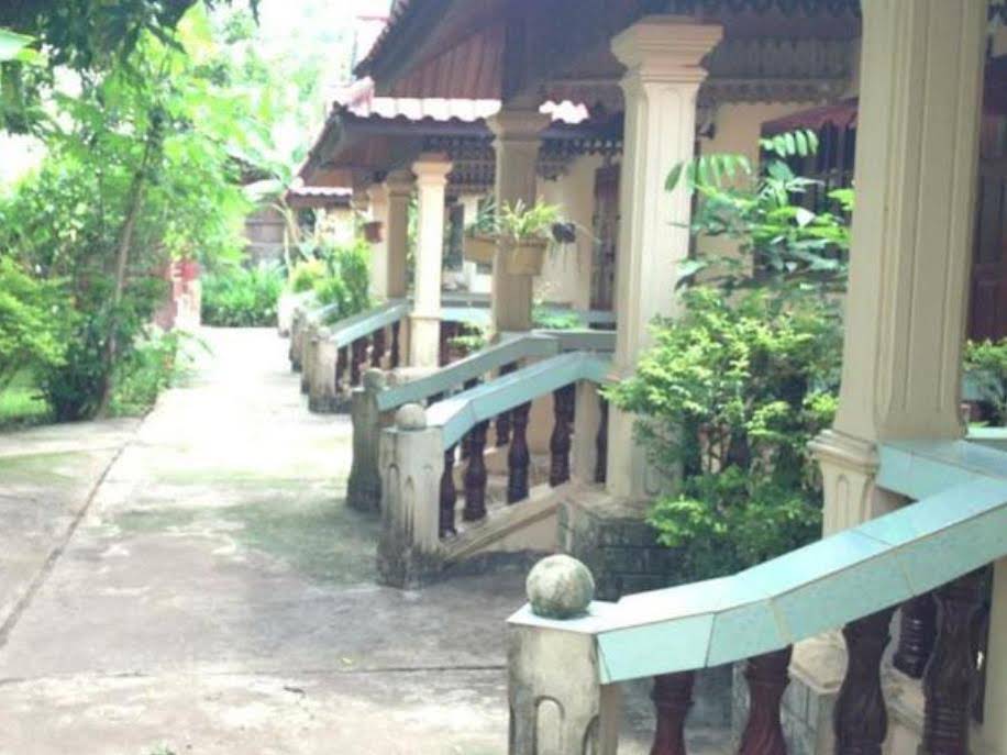 Anouxa Riverview Guesthouse