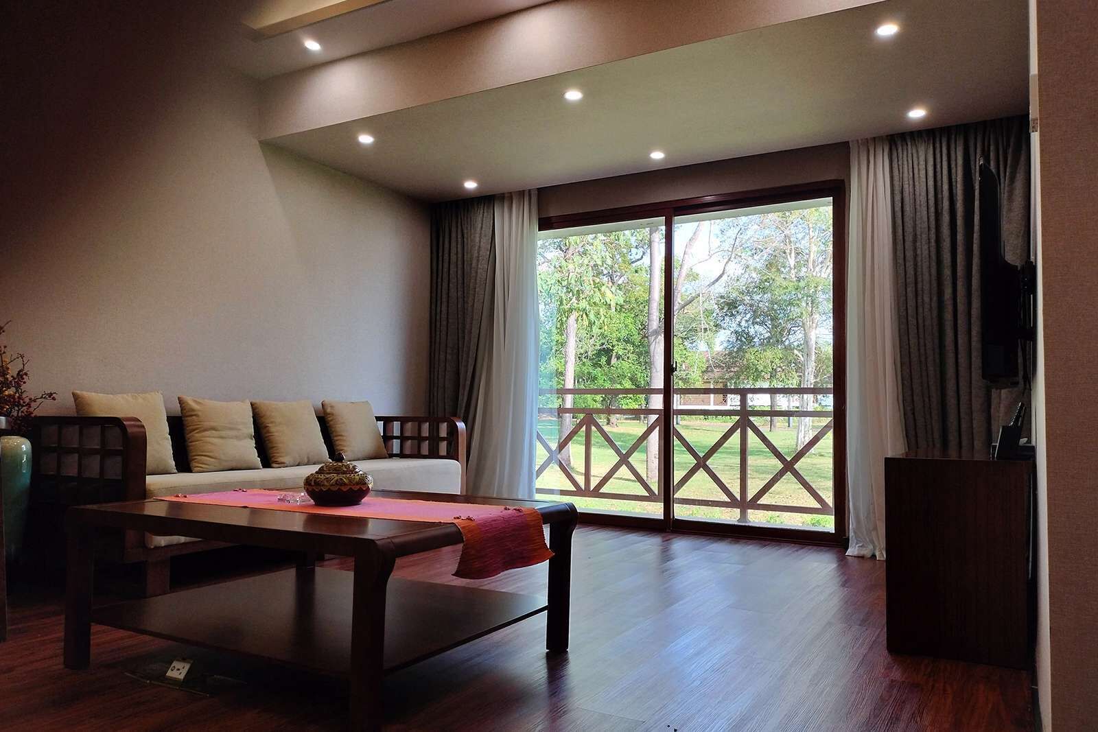 Melsweldon Laos Hotel