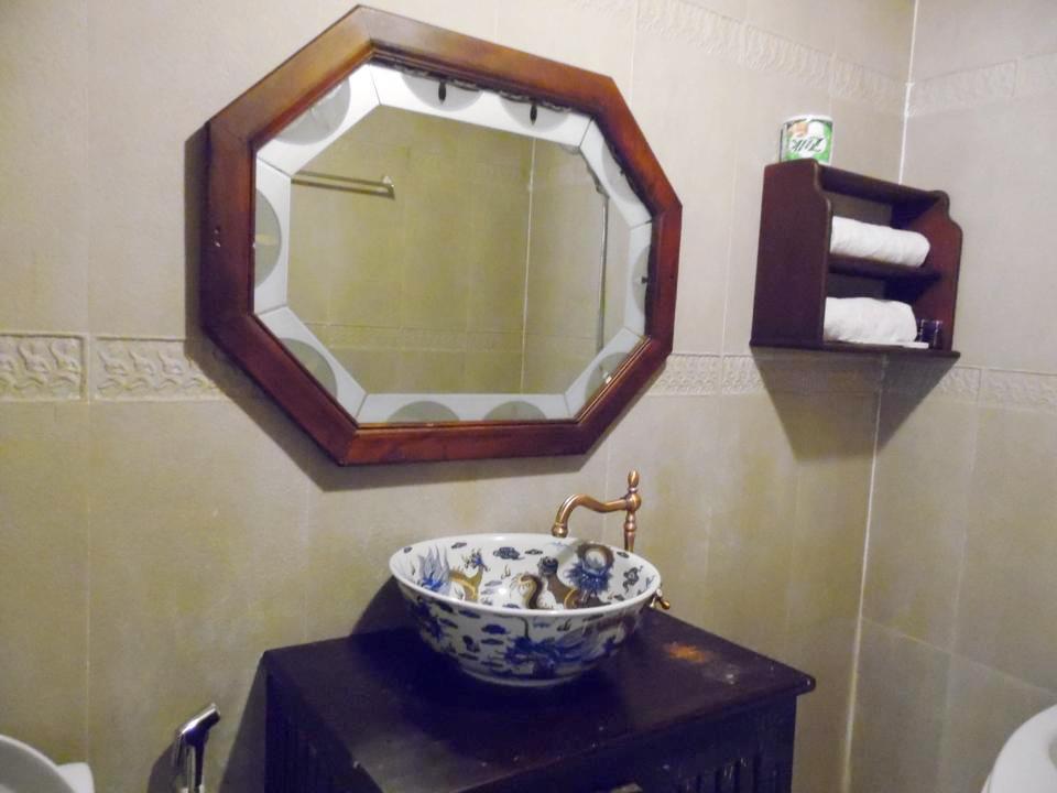 Bua Luang Hotel