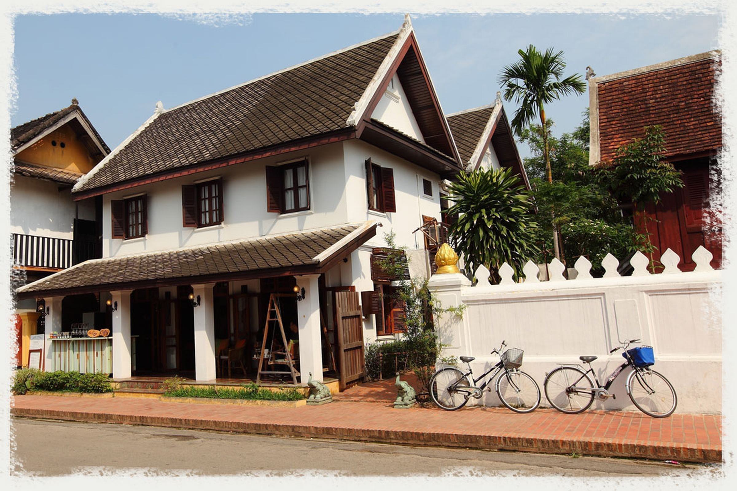 Cafe de Laos The Inn
