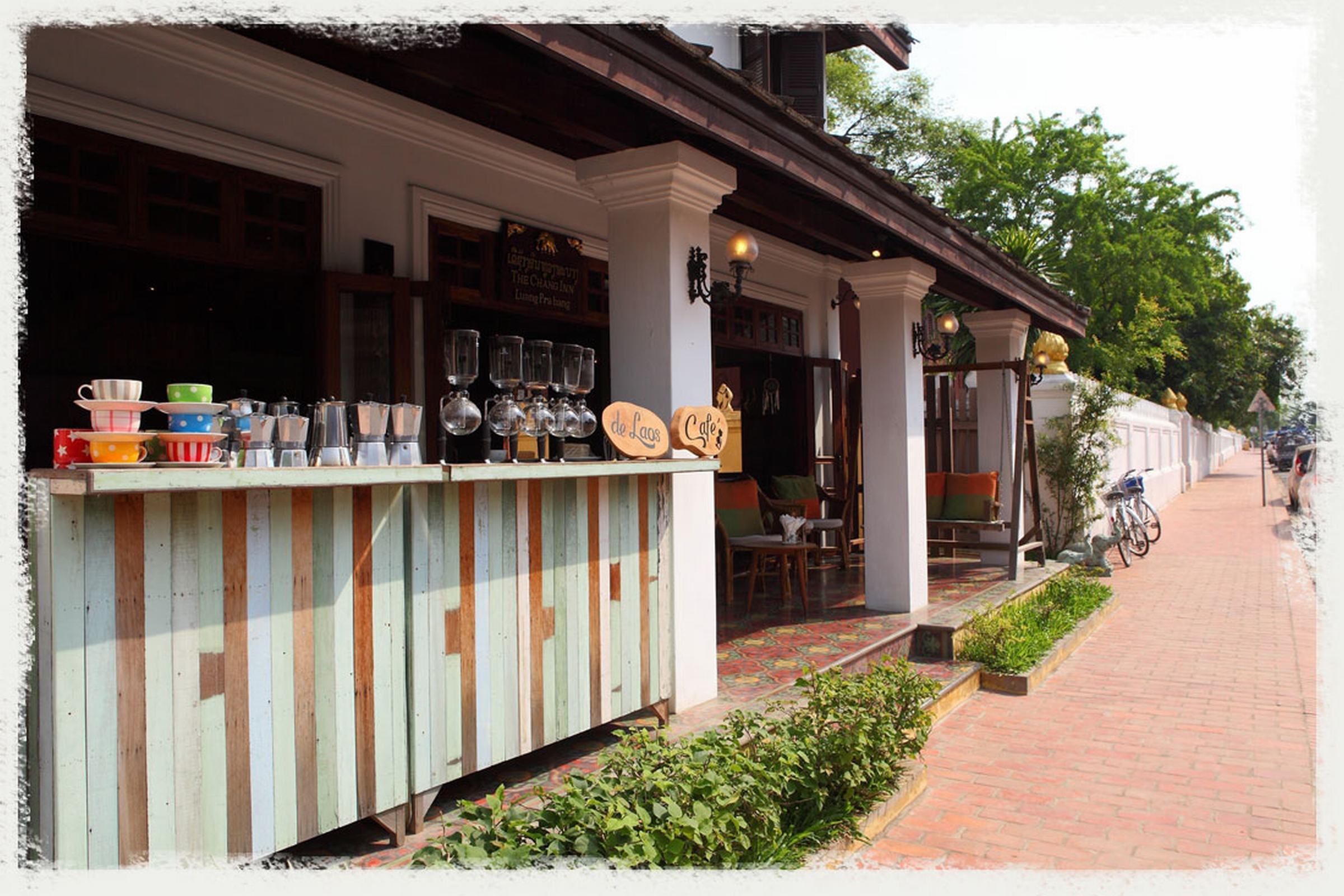 Cafe de Laos The Inn