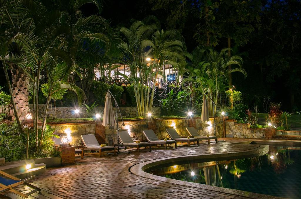 Hillside - Nature Lifestyle Lodge