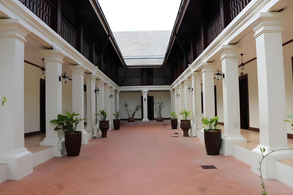Houngvilai Hotel
