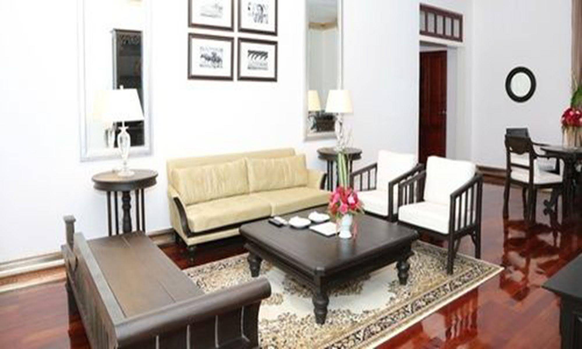 Jing Land Hotel