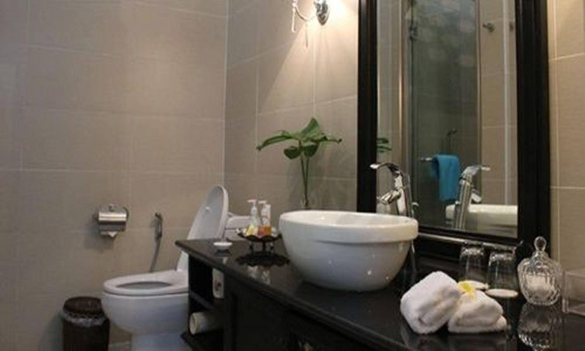 Jing Land Hotel
