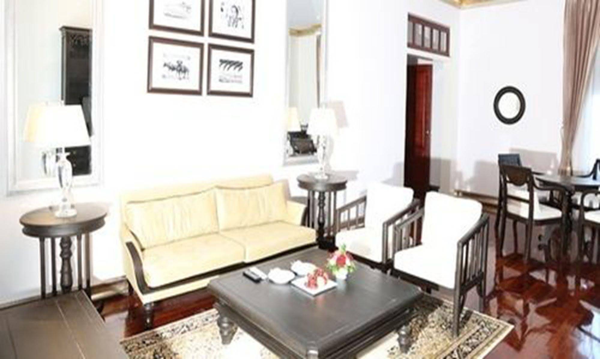 Jing Land Hotel