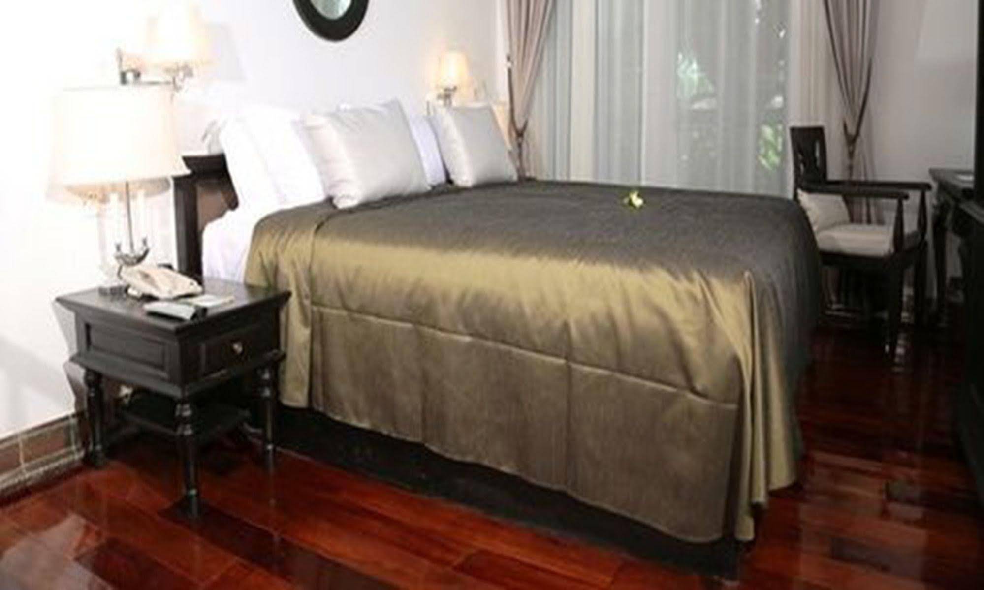 Jing Land Hotel