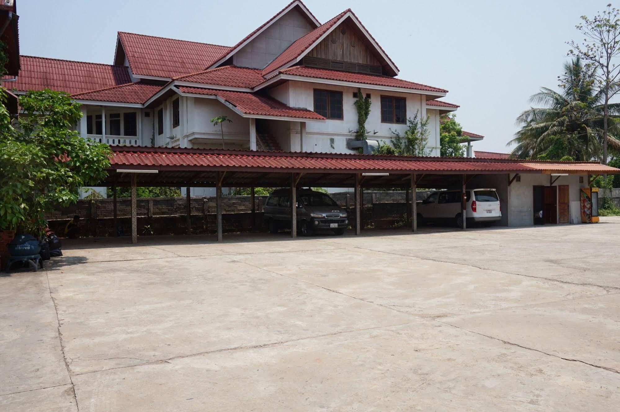 Khamvandy Guesthouse