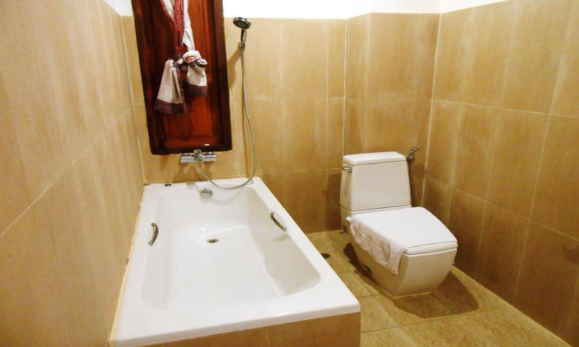 Lakhangthong Boutique Hotel