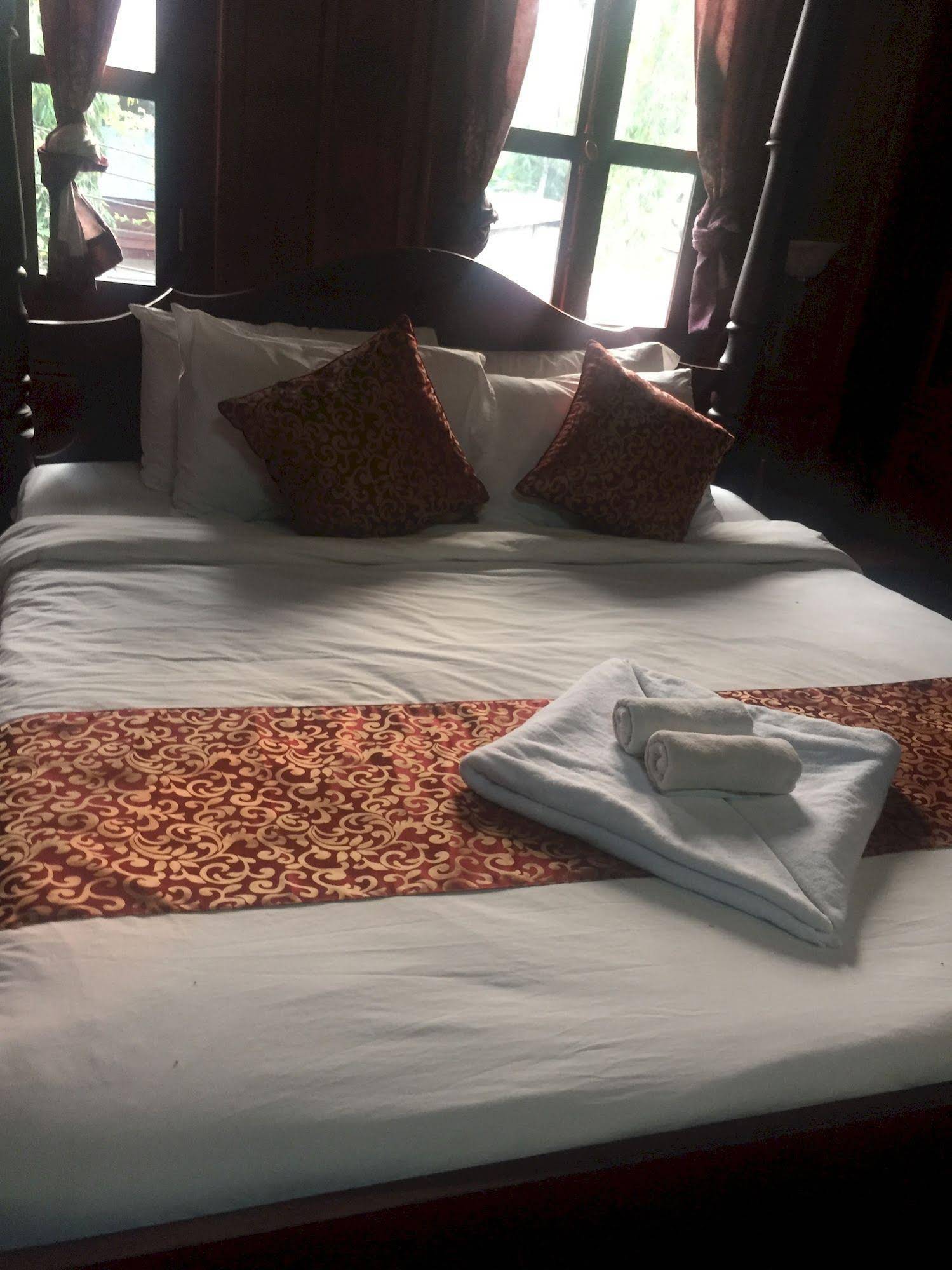 Lakhangthong Boutique Hotel