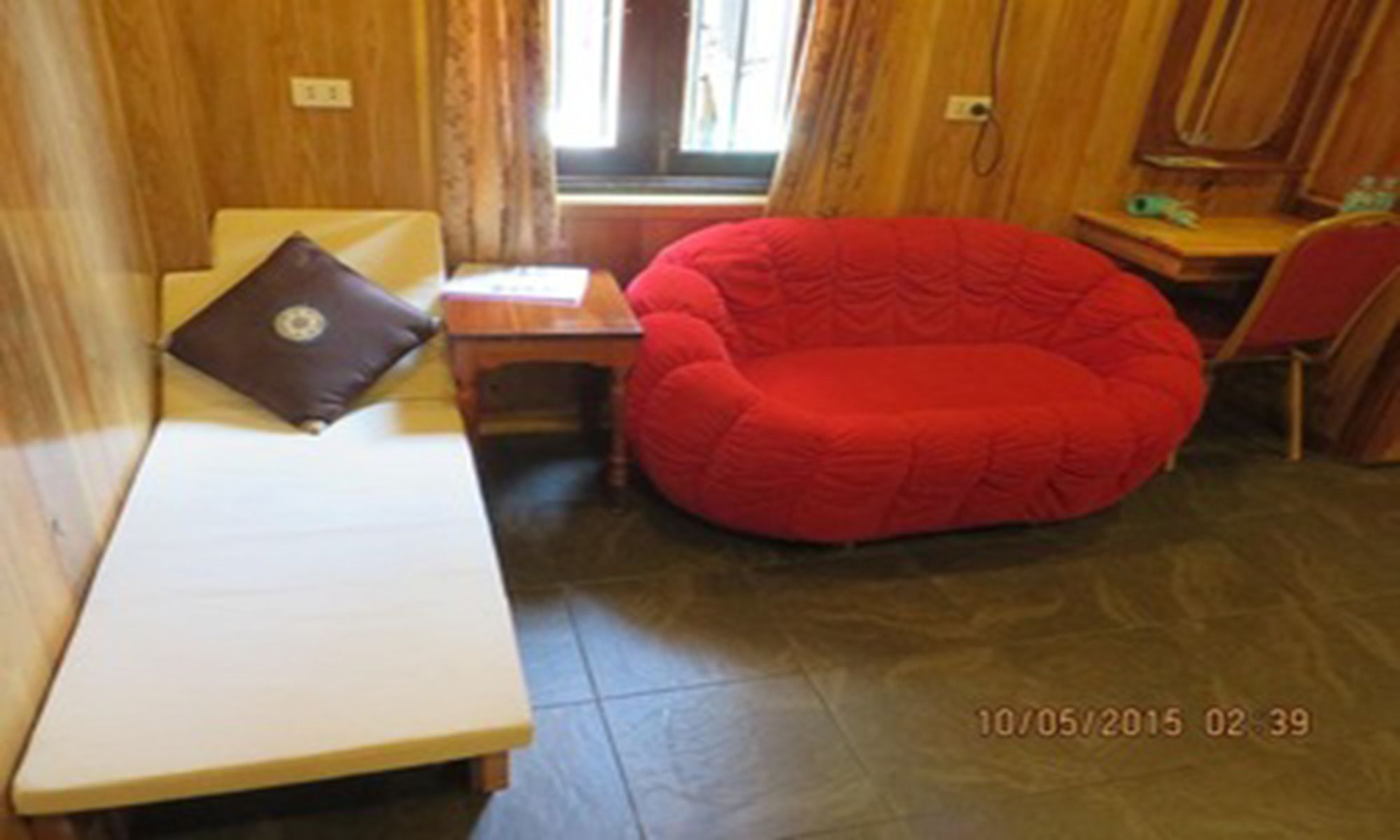 Lan Kham Riverside Hotel