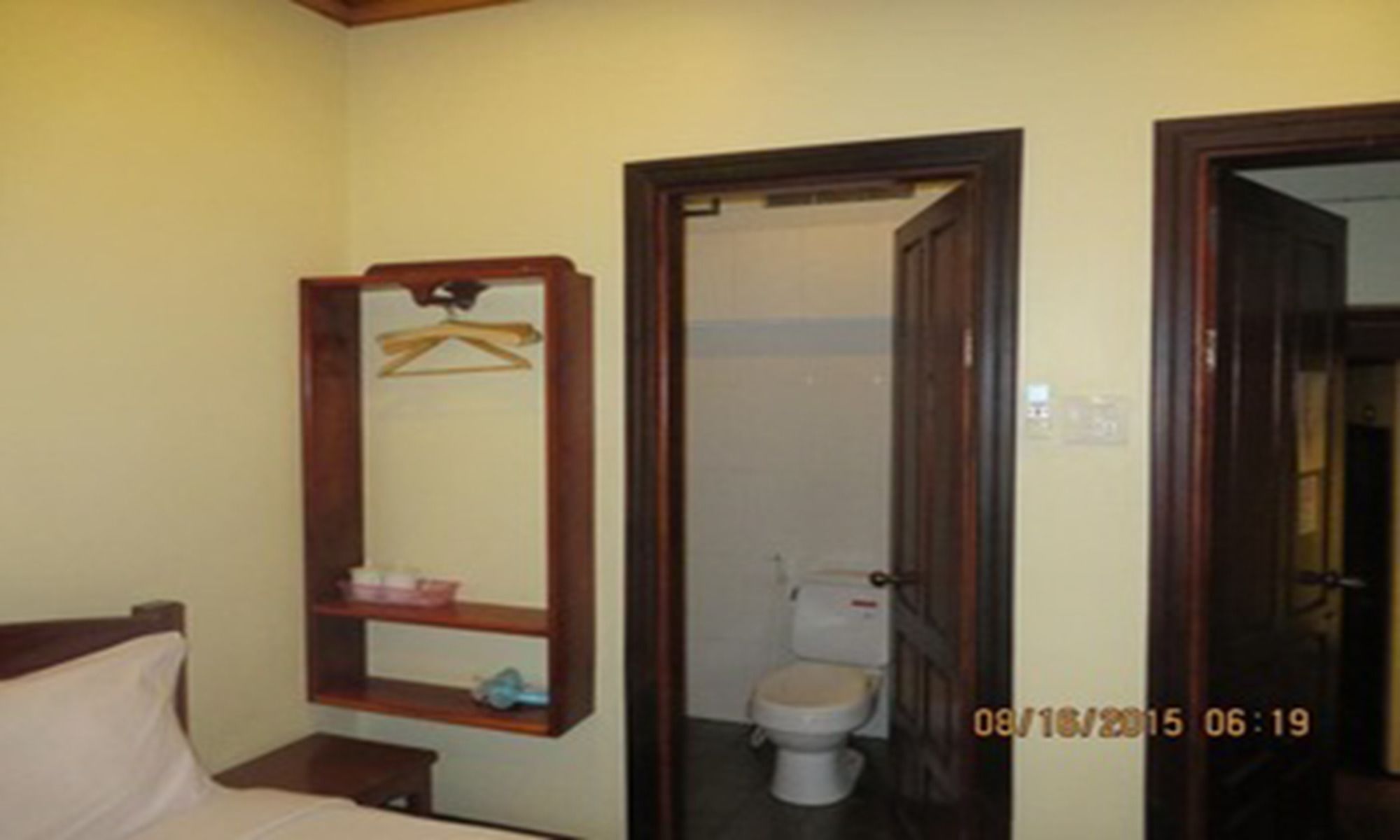 Lan Kham Riverside Hotel