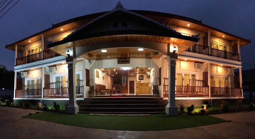 Leego Hotel