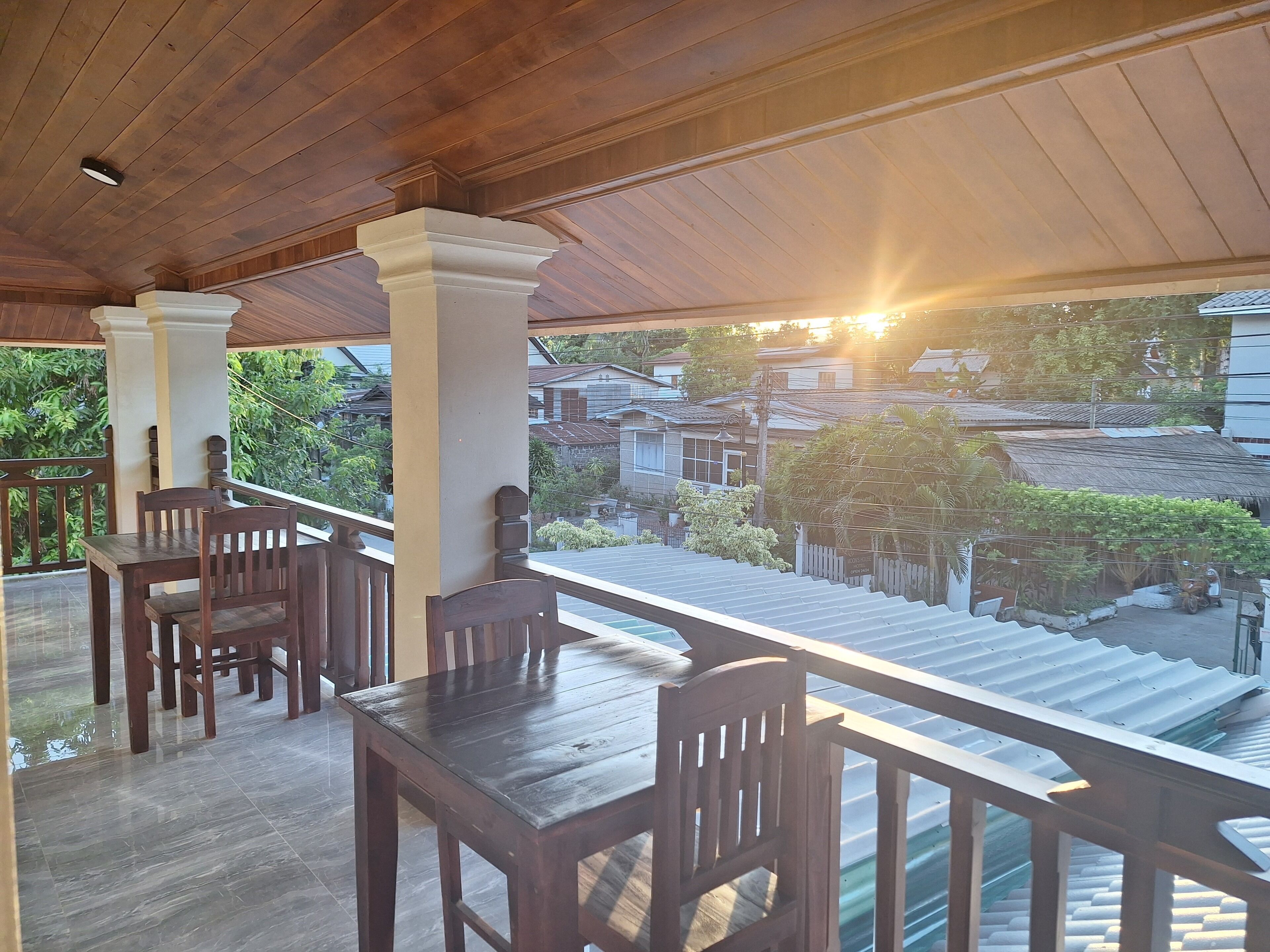 Le KhounSok Boutique Hotel