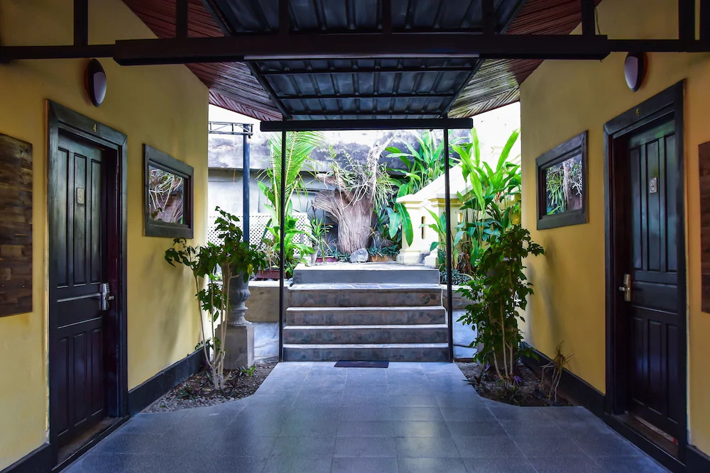 Mad Monkey Luang Prabang Hostel