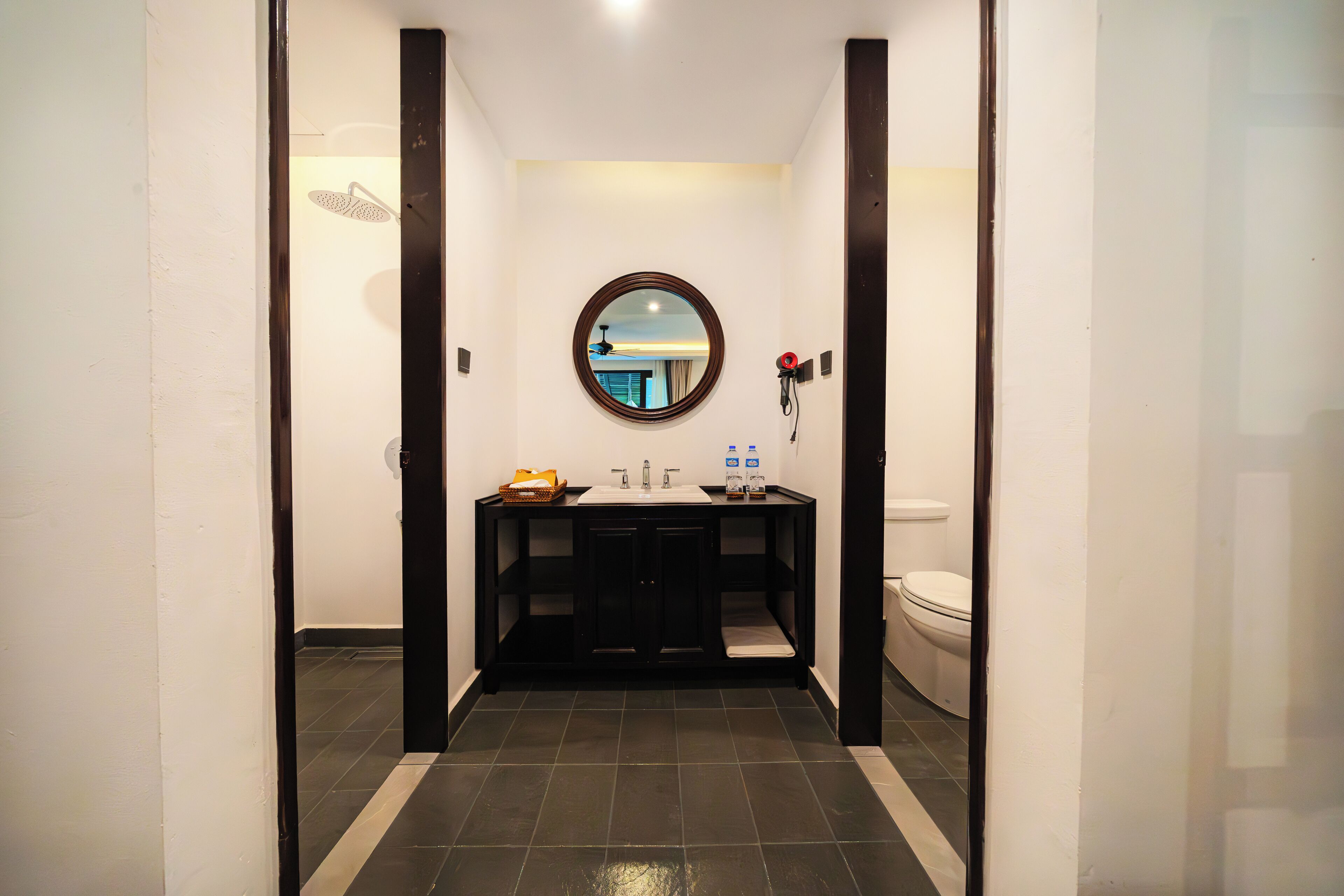 Manyo Hotel And Resort