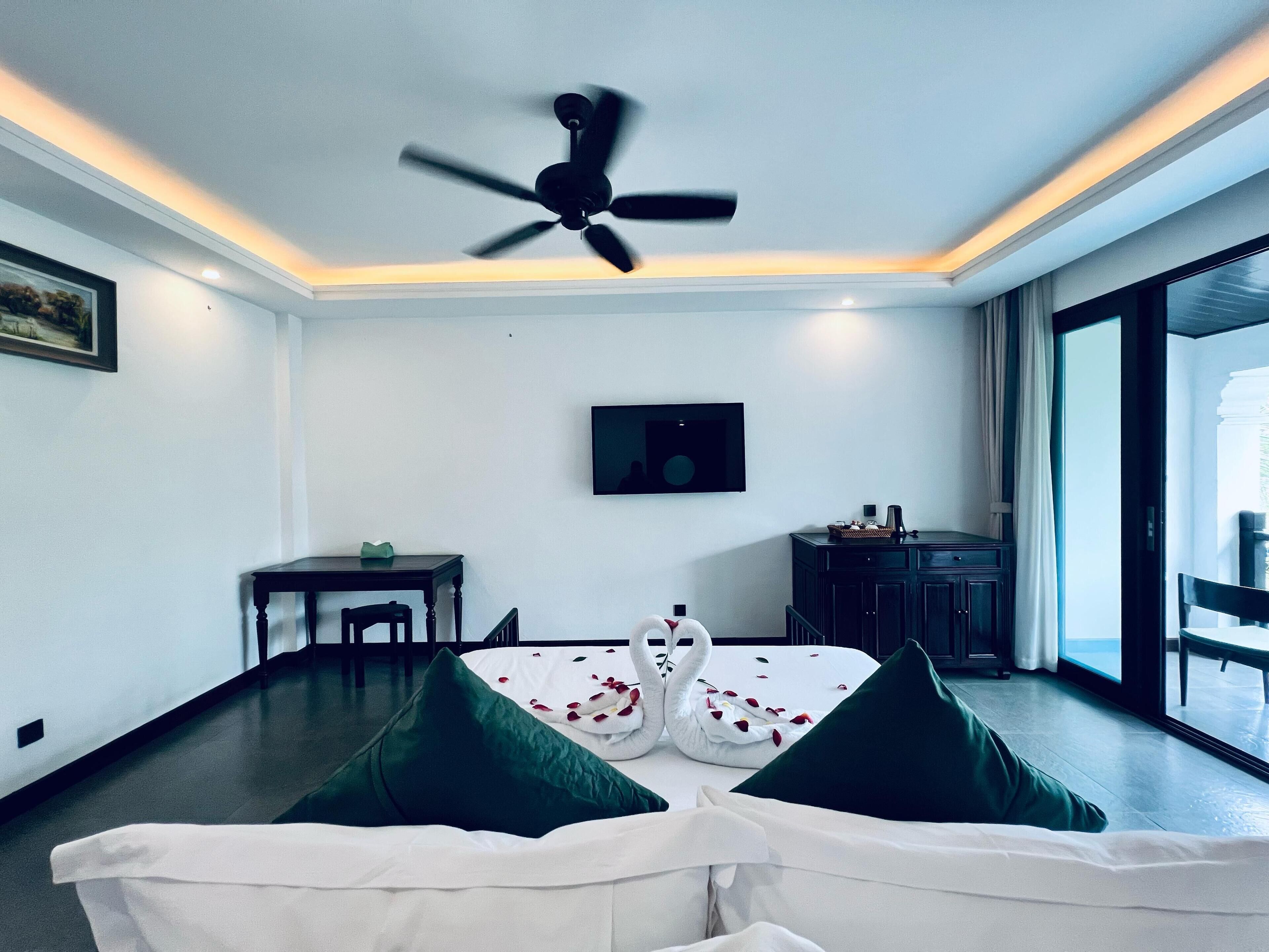 Manyo Hotel And Resort