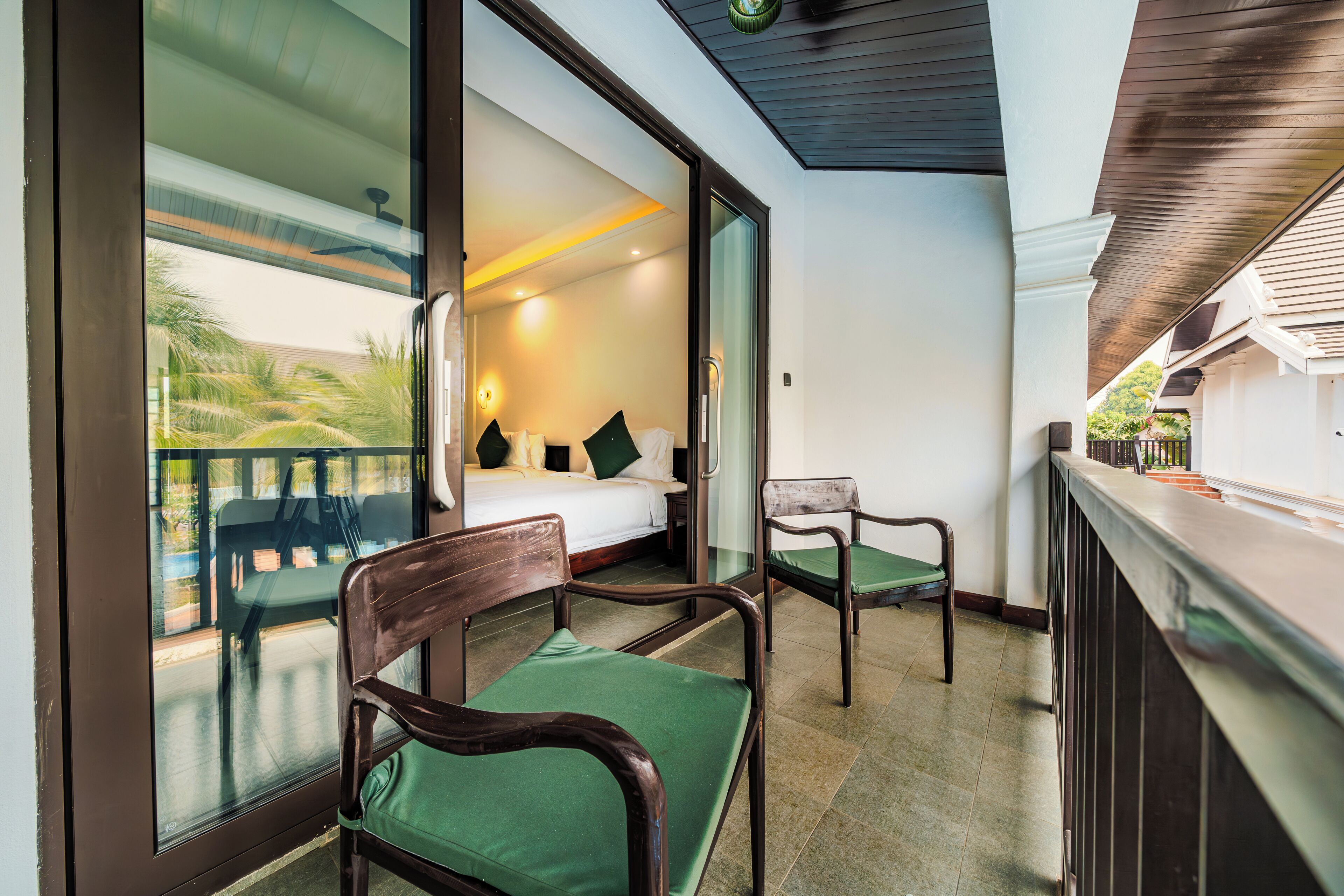 Manyo Hotel And Resort