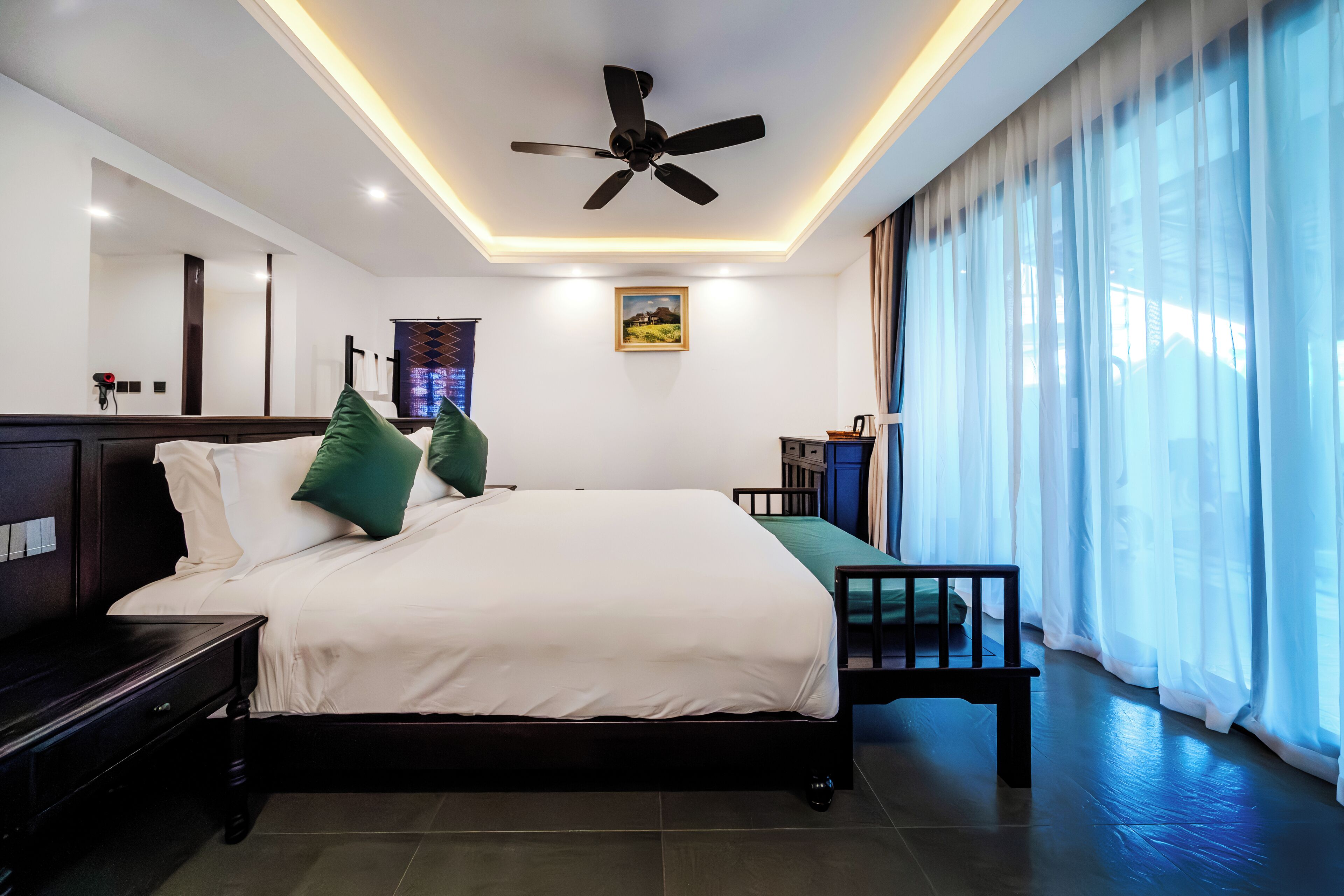 Manyo Hotel And Resort