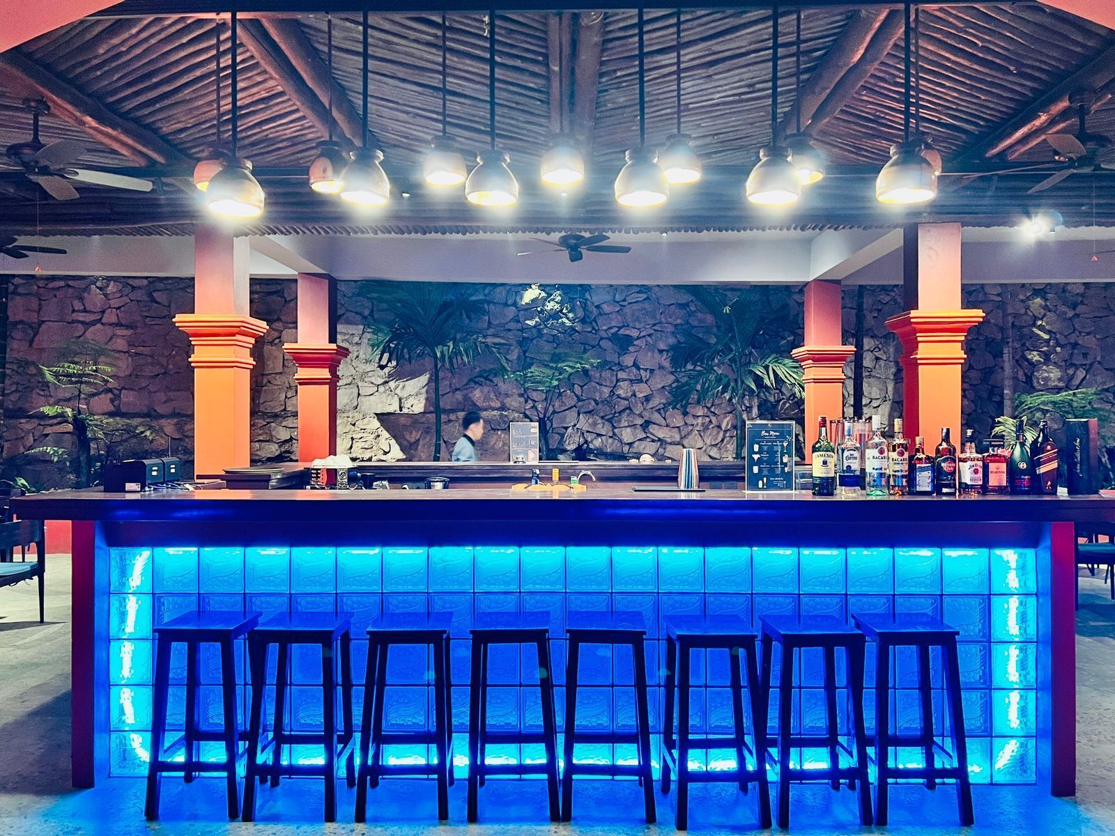 Manyo Hotel And Resort