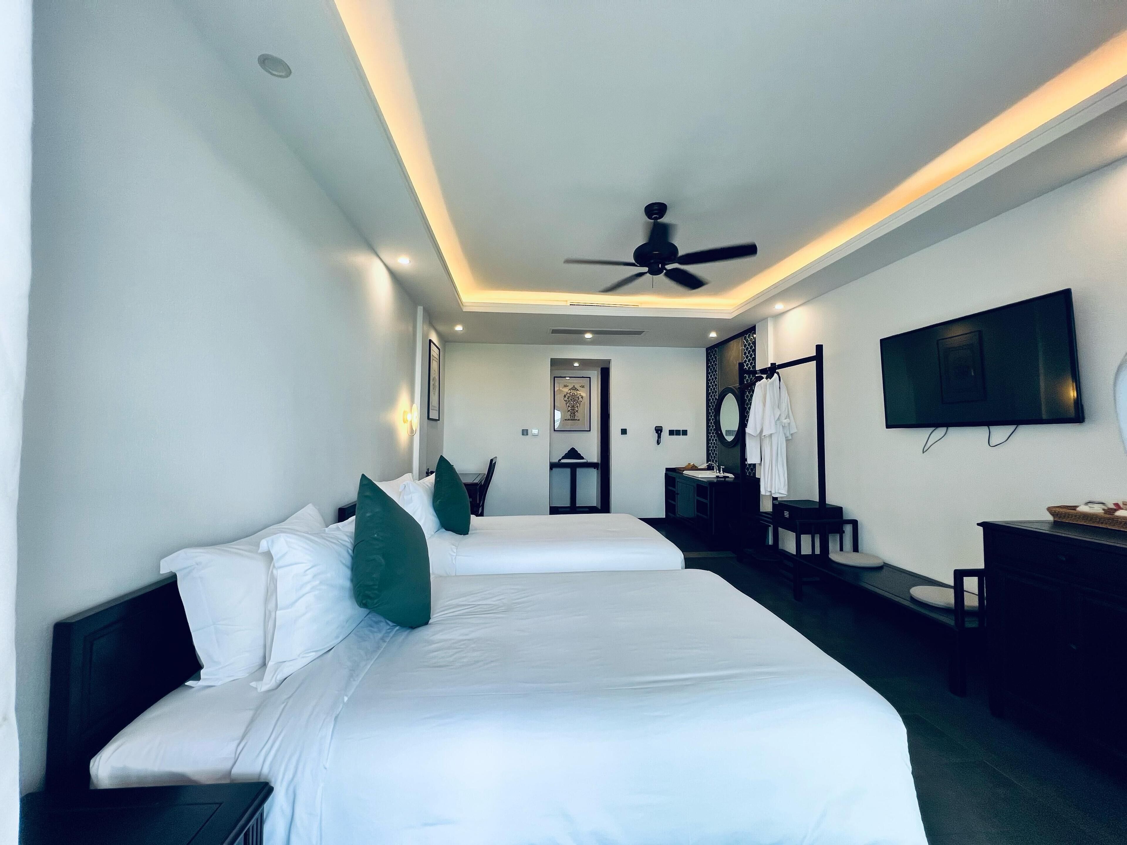 Manyo Hotel And Resort