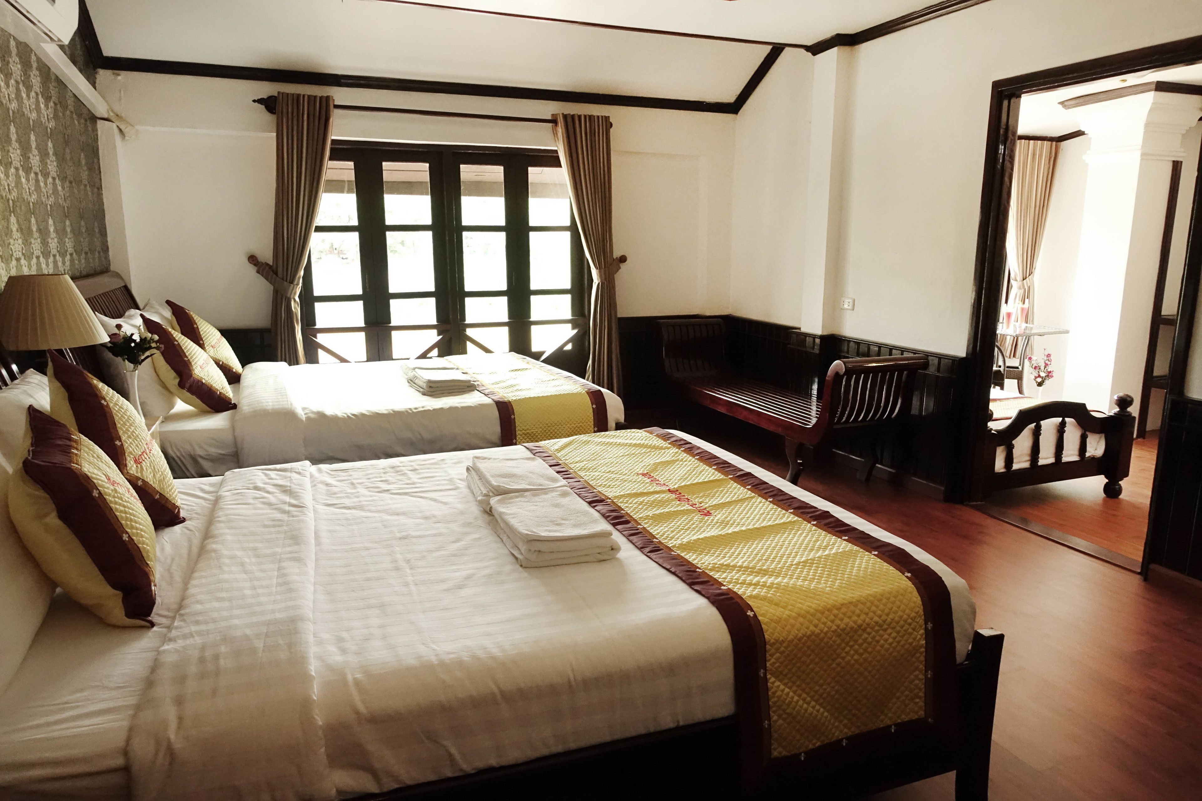 Merry Riverside Hotel