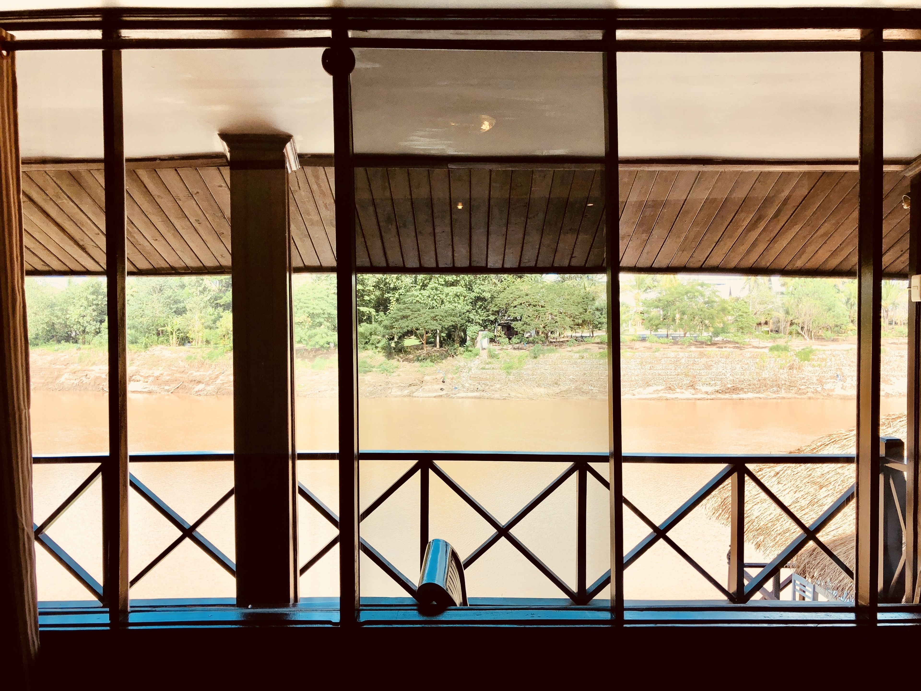Merry Riverside Hotel