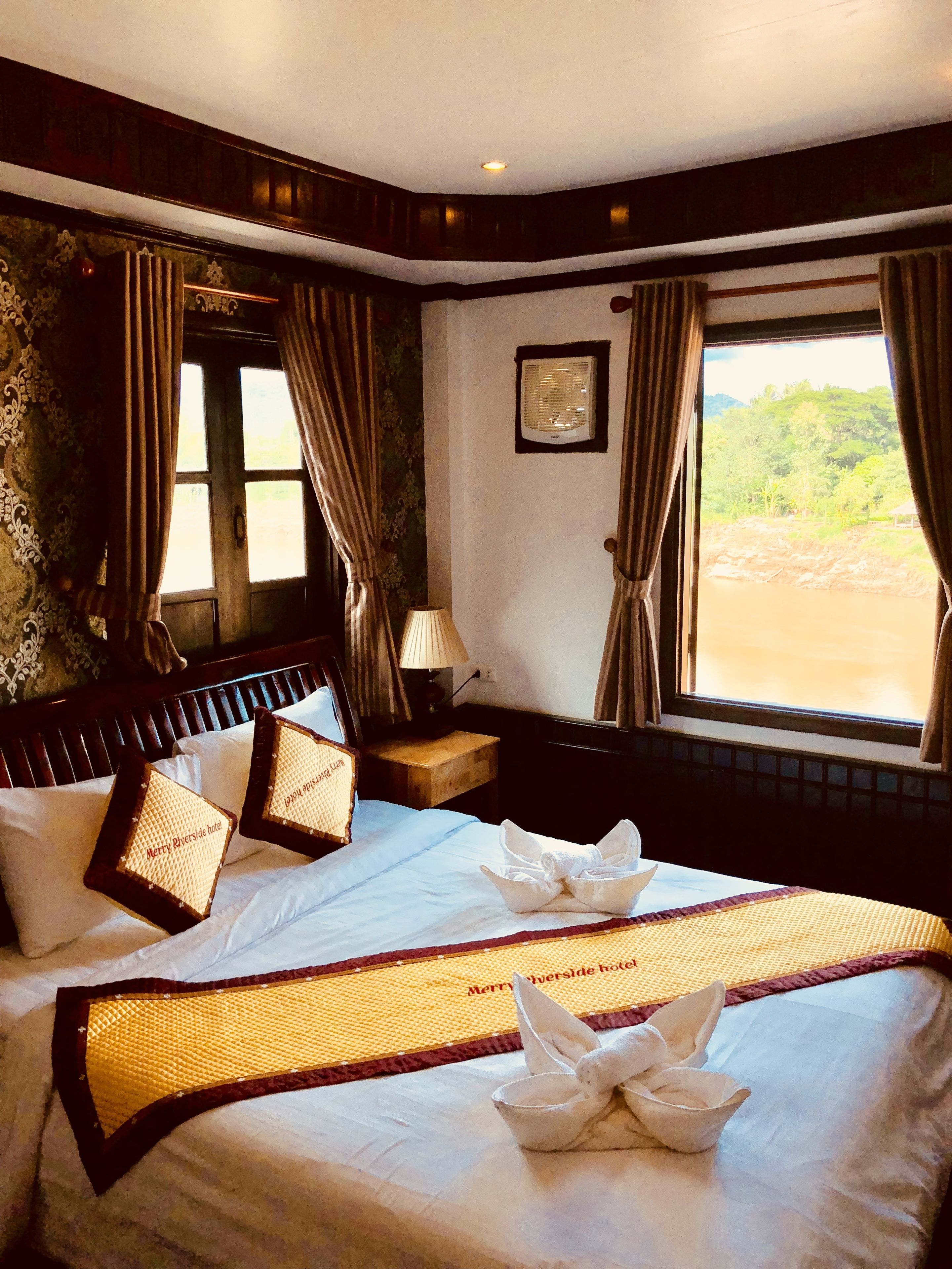 Merry Riverside Hotel