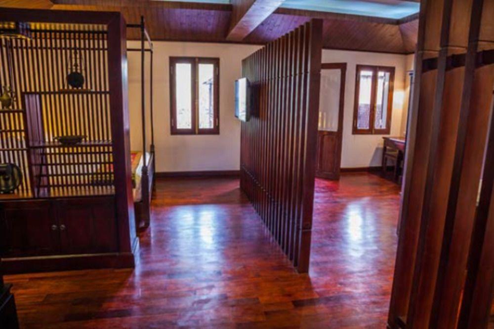 Chitchareune Muangluang Hotel