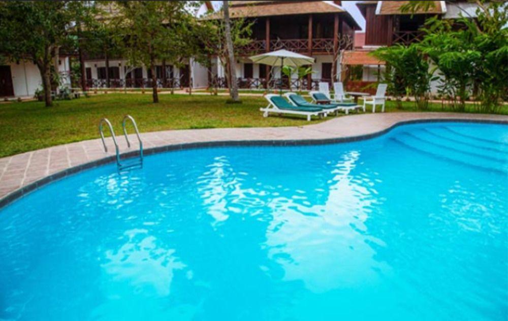 Chitchareune Muangluang Hotel