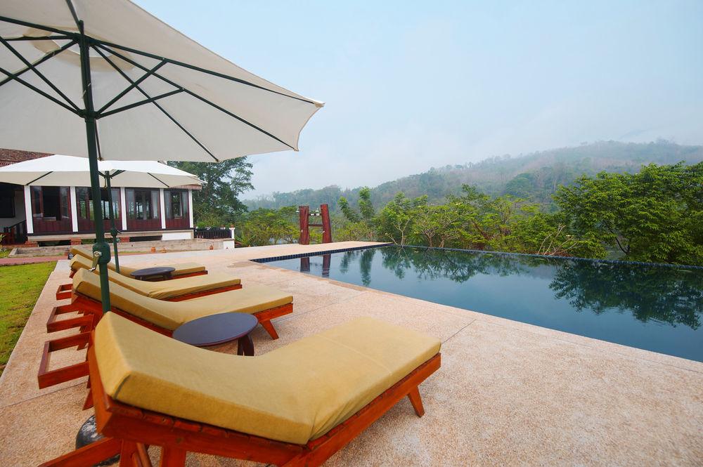Nam Ou Riverside Resort